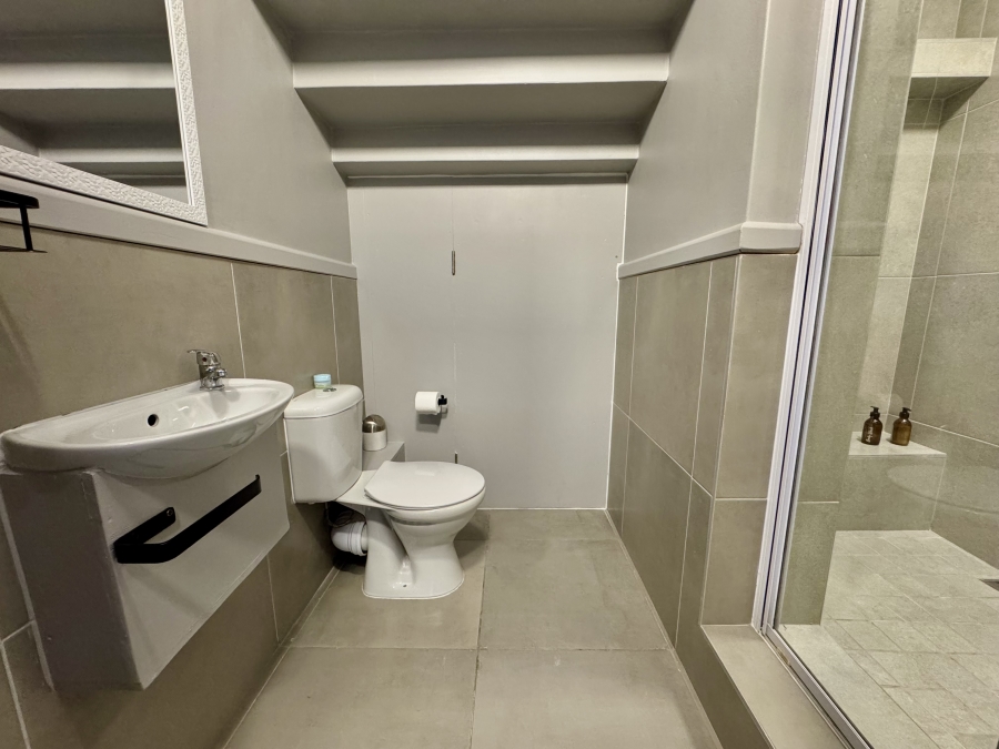 To Let 1 Bedroom Property for Rent in Burgundy Estate Western Cape